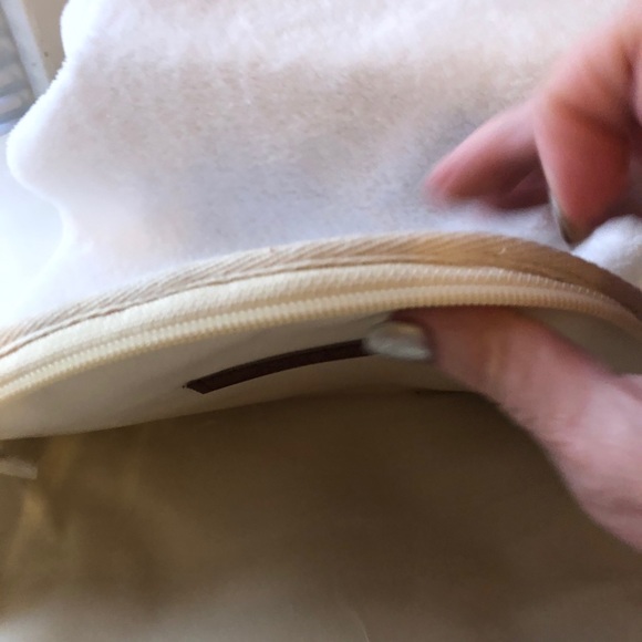 FINAL SALE- LEAVING CLOSET-NO FURTHER DISCOUNTS - Picture 7 of 8